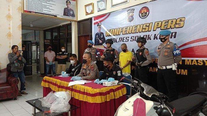 Tak Terima Mantan Pacarnya Punya Kekasih Baru, RS Datang Jauh-jauh Kalimantan ke Solok Hanya Untuk Membunuh